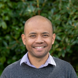 Glenn Finau