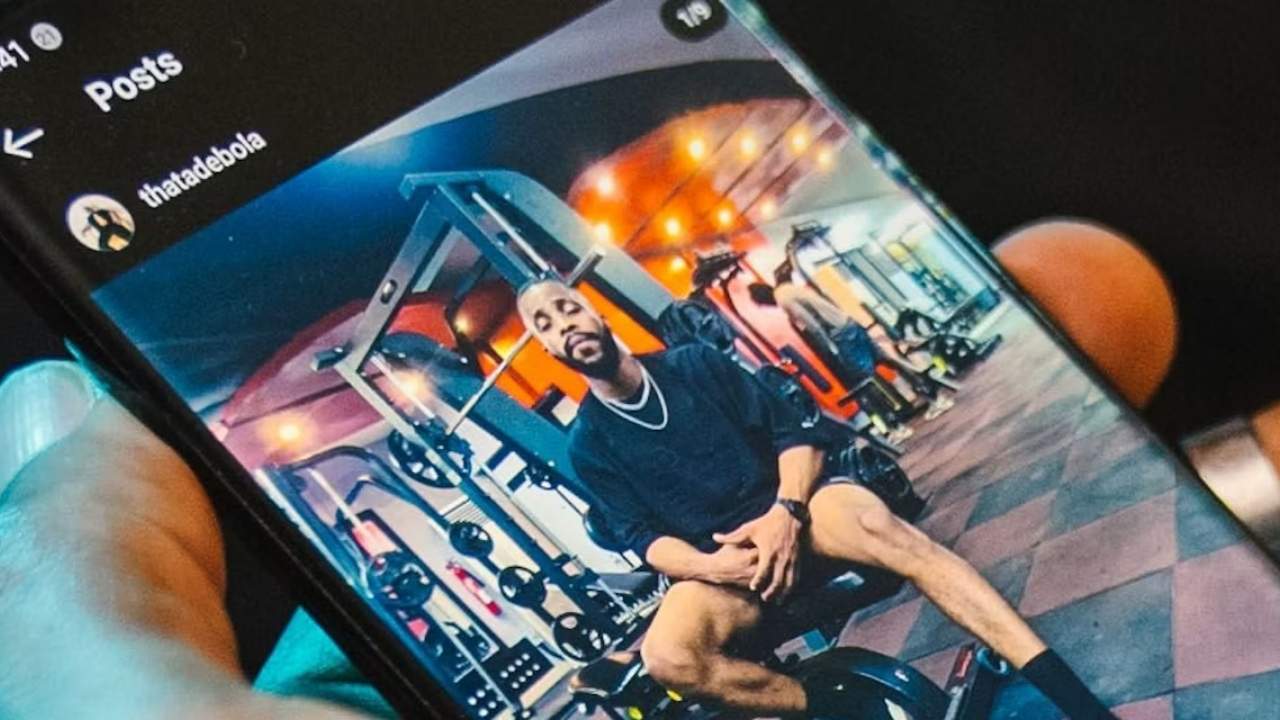 Australians could soon be able to choose what appears in their social media feed. How would this work?